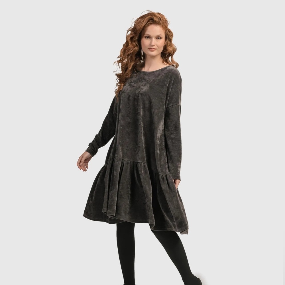 NEW ALEMBIKA Size 2 (US 8-12) Urban Mink Stretch Velvet Gray Secret Dress Gray
